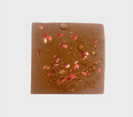 Lade das Bild in den Galerie-Viewer, Erdbeerkuchen Weiße Schokolade bio &amp; vegan
