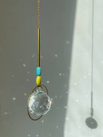 Lade das Bild in den Galerie-Viewer, Suncatcher BonBon / Lichtfänger / Fensterkristall  / Prisma: Geld/rosa
