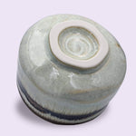 Load image into Gallery viewer, Japanische Matcha Schale Chawan Wasabi handgemacht Keramik
