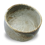 Load image into Gallery viewer, Japanische Matcha Schale Chawan Yuki handgemacht aus Keramik
