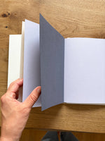 Lade das Bild in den Galerie-Viewer, Skizzenbuch nach Mona
