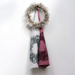 Lade das Bild in den Galerie-Viewer, Geschirrtuch Leinen Erika mit Siebdruck Kranz
