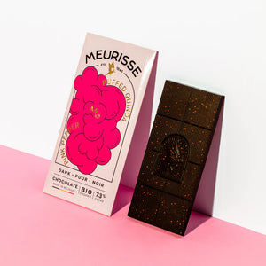 Dunkle Schokolade (73%) mit Puffquinoa und rosa Pfeffer bio