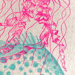 Load image into Gallery viewer, Postkarte Qualle und Fisch
