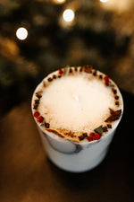 Lade das Bild in den Galerie-Viewer, Duftkerze FEST handgemacht 9 cm
